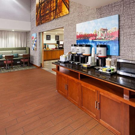 Hampton Inn & Suites St. Louis At Forest Park Exteriér fotografie