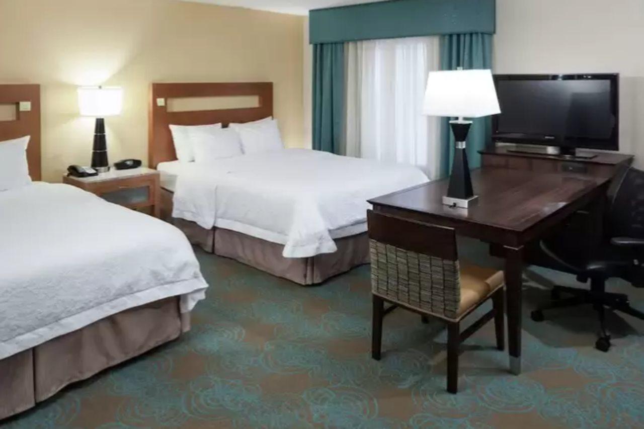 Hampton Inn & Suites St. Louis At Forest Park Exteriér fotografie