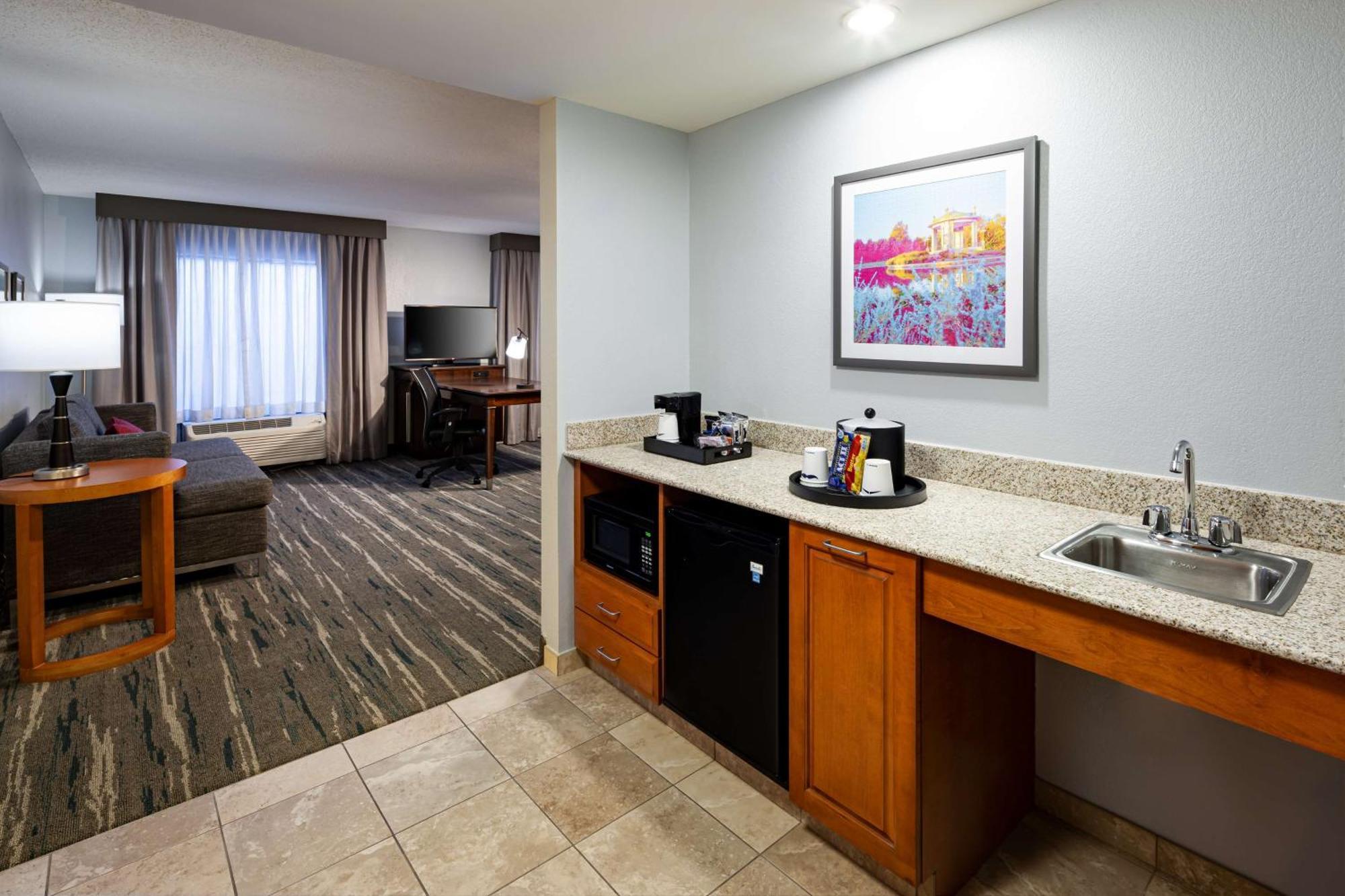 Hampton Inn & Suites St. Louis At Forest Park Exteriér fotografie